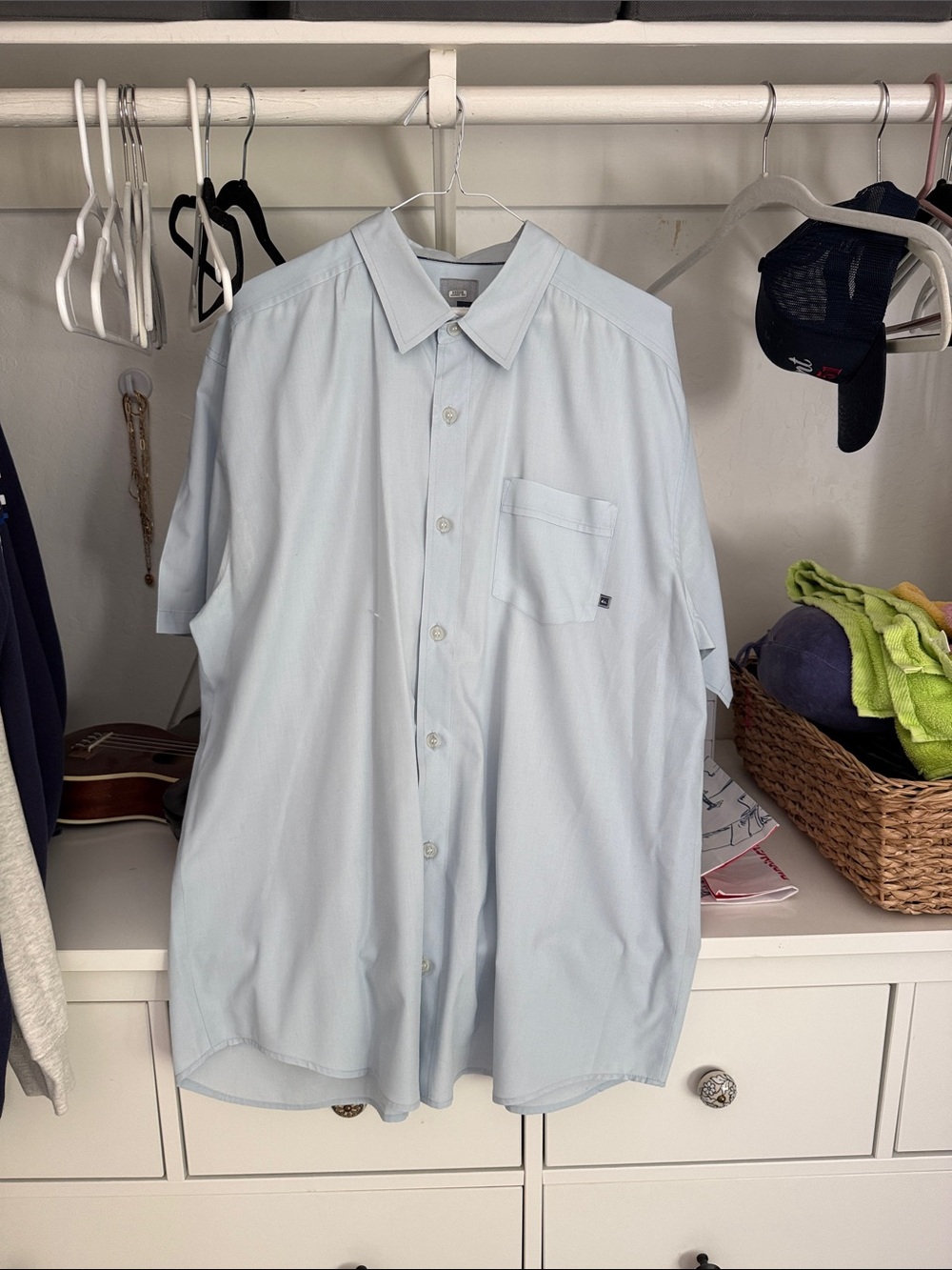 Quiksilver Light Blue Short-Sleeve Button-Down Shirt